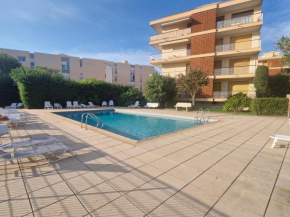 Beau 2 pièces climatisé avec terrasse et piscine, proche centre Sainte-Maxime - FR-1-780-85